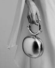 Load image into Gallery viewer, Spinosa Miserere jewellery clutch bag. Palladium, ruthenium, and emerald gemstone. - Gabo Guzzo